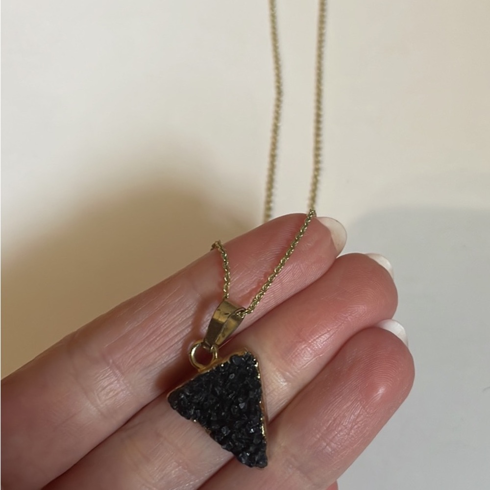 Black stone pendant necklace